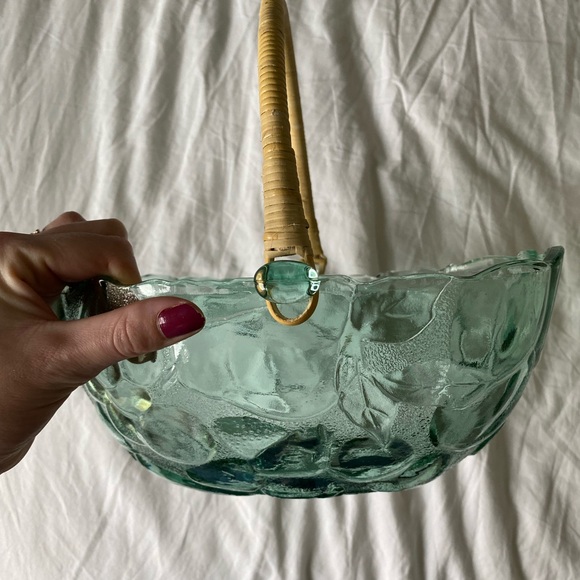 Green Glass Fruit Bowl with Rattan Handle - Picture 4 of 6